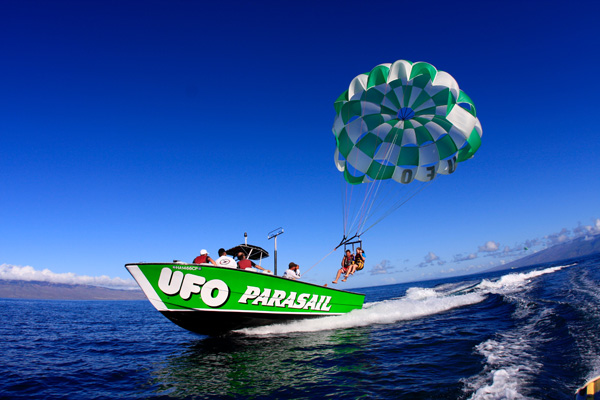 Ufo Parasailing From Kaanapali Beach Maui Parasailing On Maui With Ufo Parasail